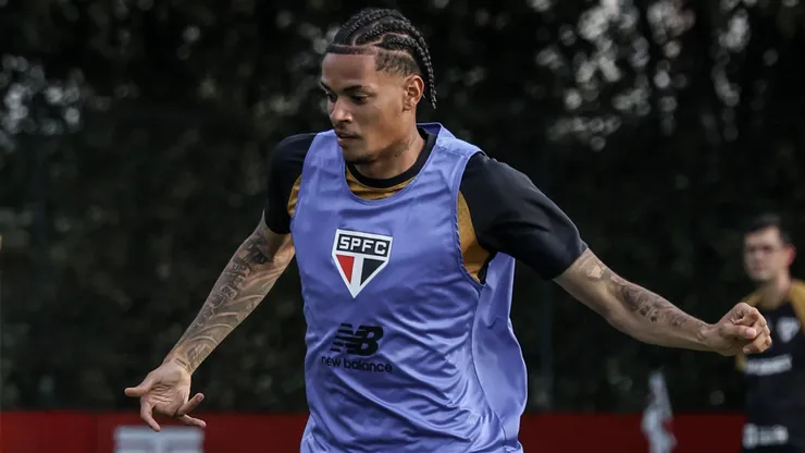 Newton é um homem de confiança de Dorval - Foto: Erico Leonan / São Paulo FC