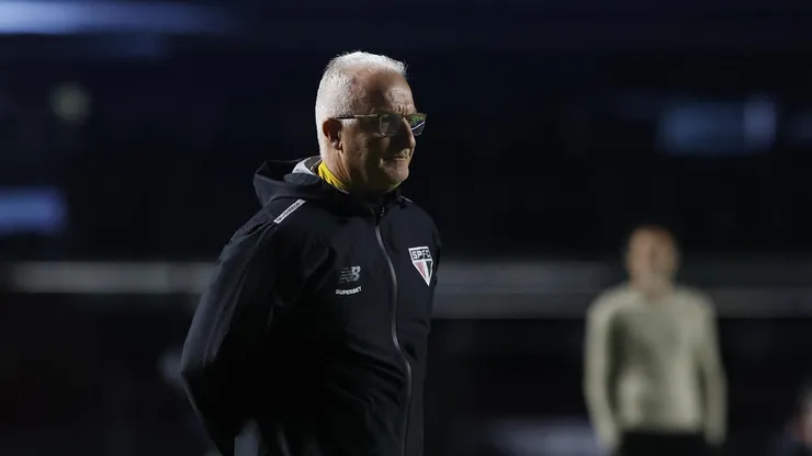 Dorival em ação no SPFC - Foto: Rubens Chiri e Paulo Pinto / São Paulo FC