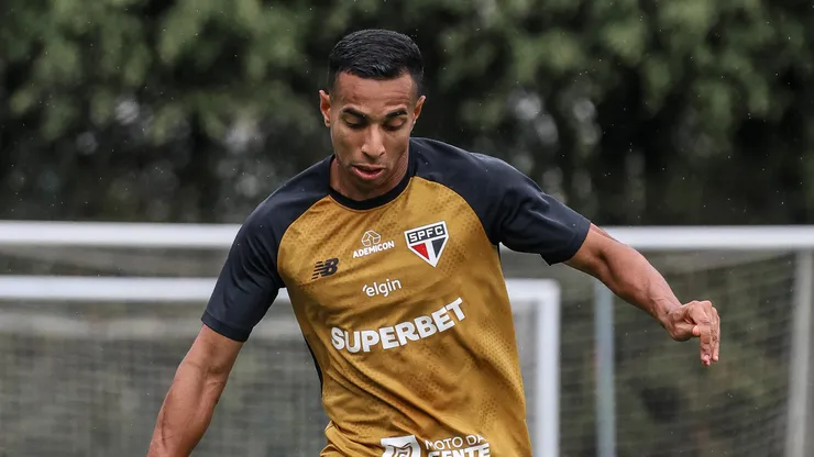 Victor Sá deve voltar ao time - Foto: Erico Leonan / São Paulo FC