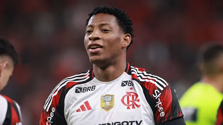 Gonzalo Plata jogador do Flamengo comemora seu gol durante partida contra o Internacional no estadio Beira-Rio pelo campeonato Brasileiro A 2025.