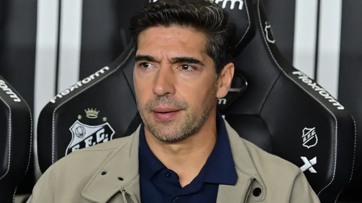 Abel Ferreira tecnico do Palmeiras durante partida contra o Santos no estadio Vila Belmiro pelo campeonato Copa Do Brasil 2026.