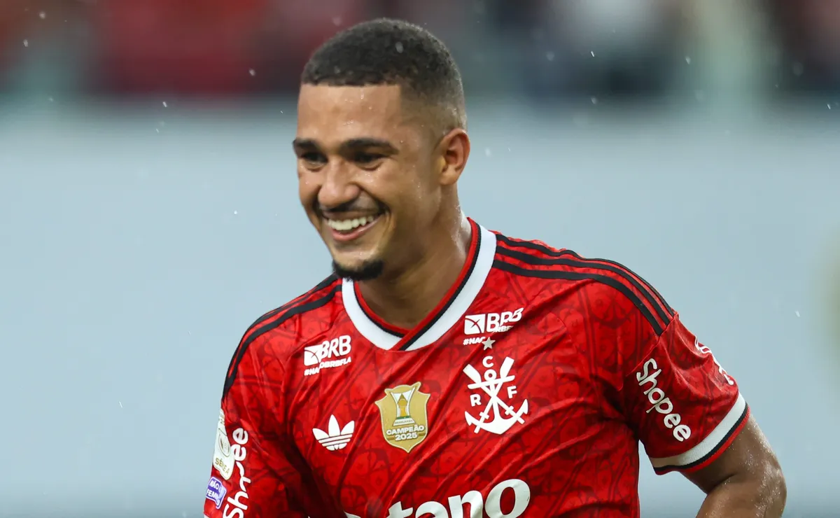 OPINIÃO: Samuel Lino é determinante em evolução do Flamengo e liderança do Brasileiro