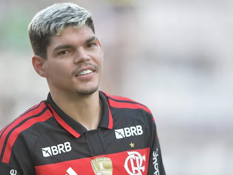 Ayrton Lucas reforça foco no extracampo para embalar no Flamengo