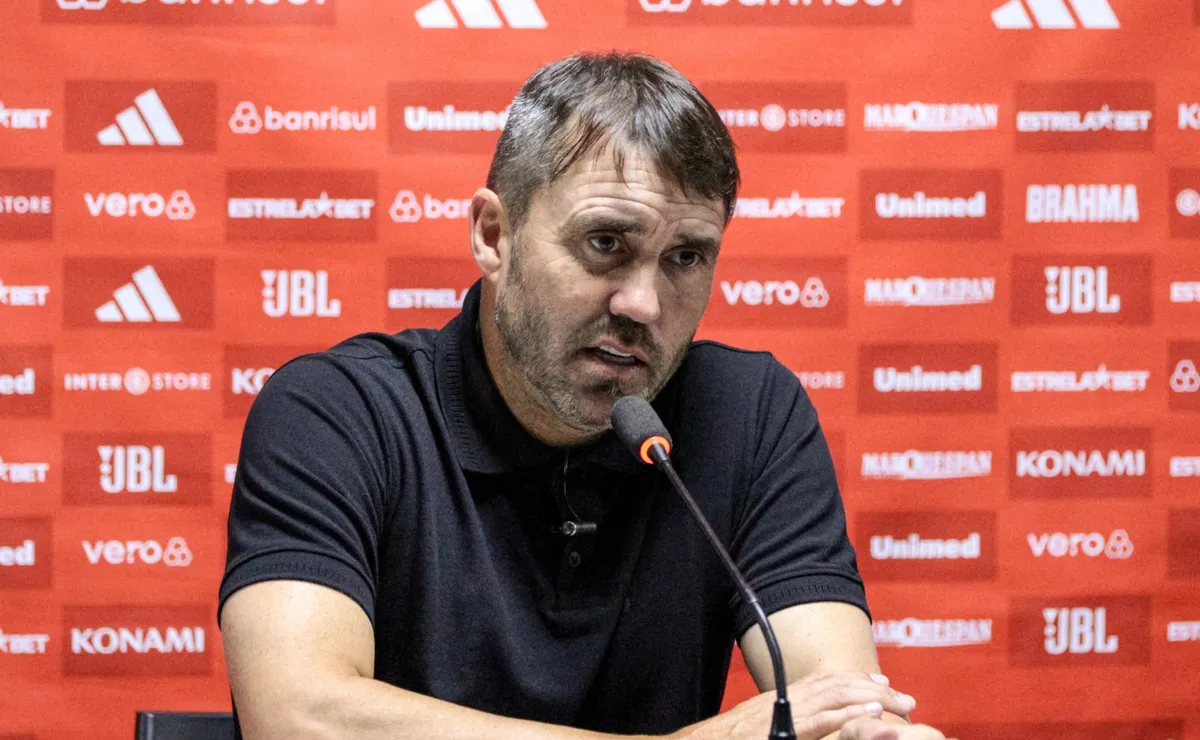 Internacional cogita demitir Pezzolano e sonda Coudet para comandar o time até dezembro