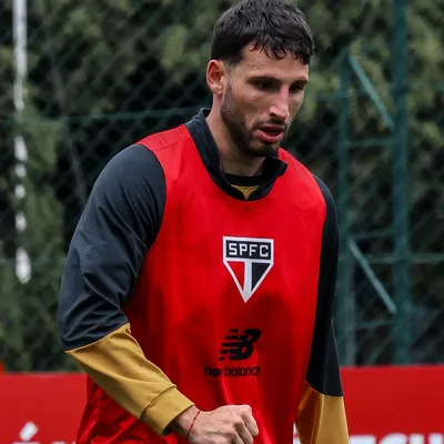 Calleri e Pablo Maia confirmados titulares do São Paulo contra o Boca