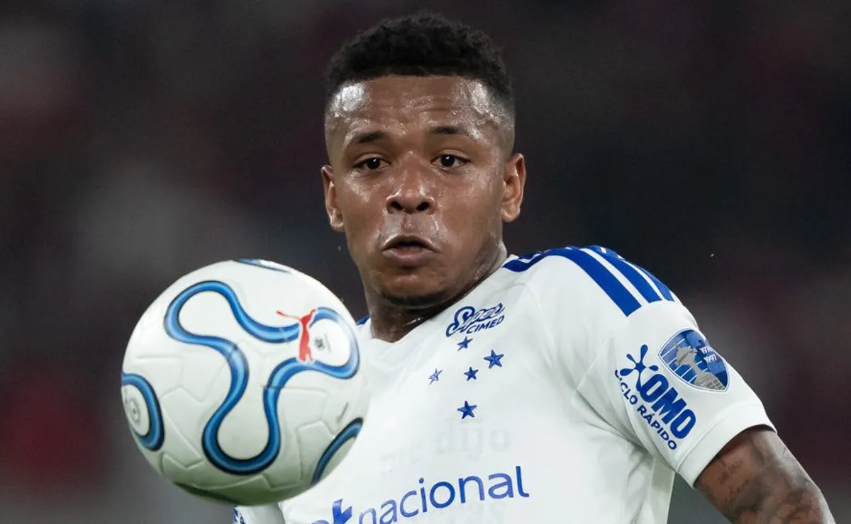 Destaque do Cruzeiro, Arroyo surge como nova esperança do Equador; atacante está na lista de pré-convocados