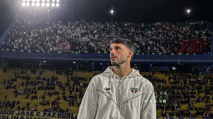 Calleri em La Bombonera - Foto: Rubens Chiri / São Paulo FC