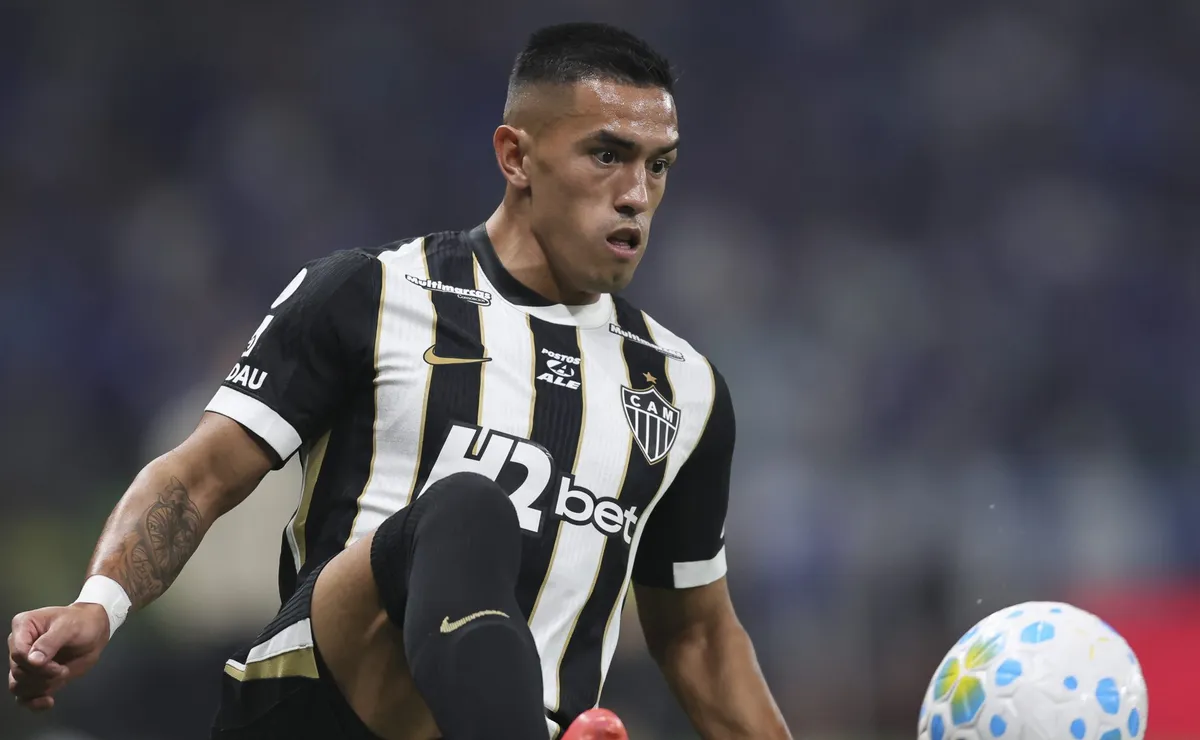 Atlético-MG rejeita propostas do CSKA e decide pela permanência de Cuello no elenco