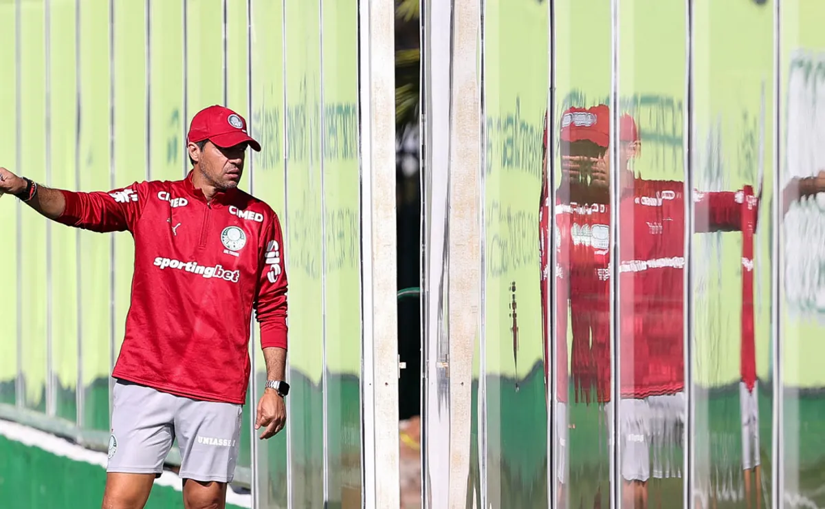 LDU desafiou Abel em 2025; agora, Palmeiras precisa dos efeitos práticos de uma transformação estratégica