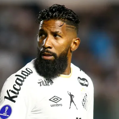 Rodinei estreia em grande estilo e Santos vence Atlético-MG