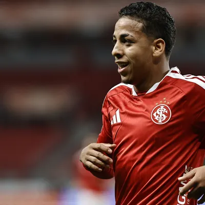 Inter chama dois jovens da base para jogo com a Chapecoense