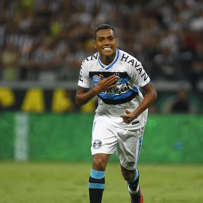 Grêmio decide semifinal em Minas Gerais