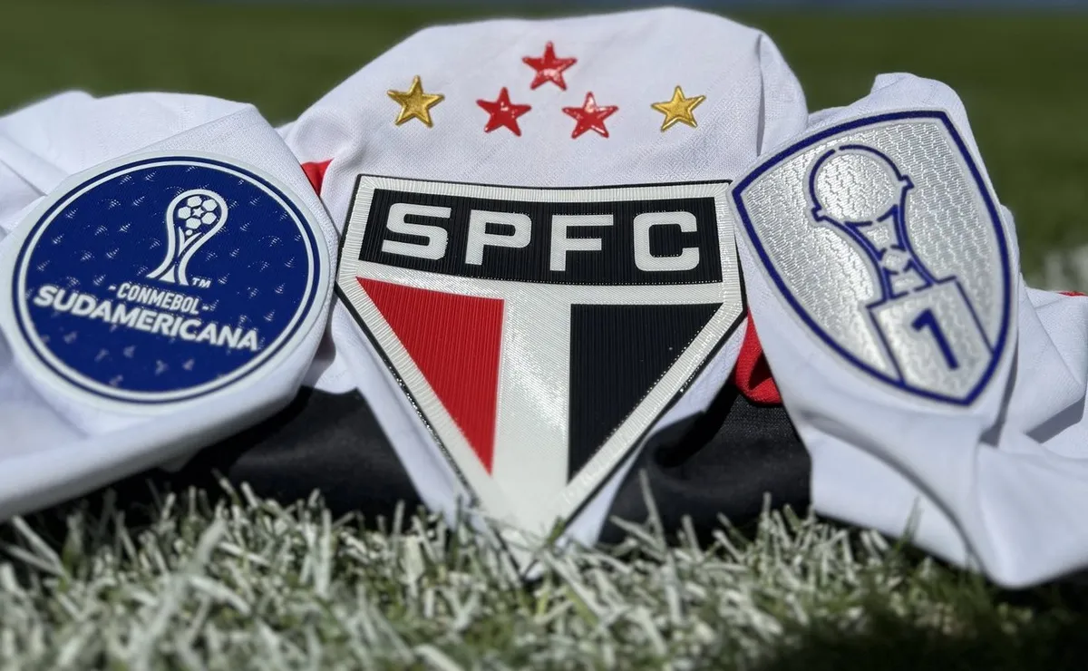 Conselheiros do São Paulo pedem prestação de contas sobre viagem para jogo contra o Boca Juniors