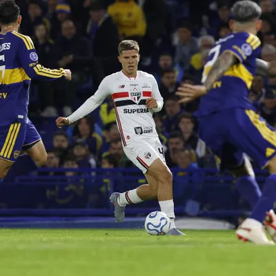 Gustavo Santana será titular do São Paulo contra Palmeiras e Boca Juniors após suspensão de Calleri