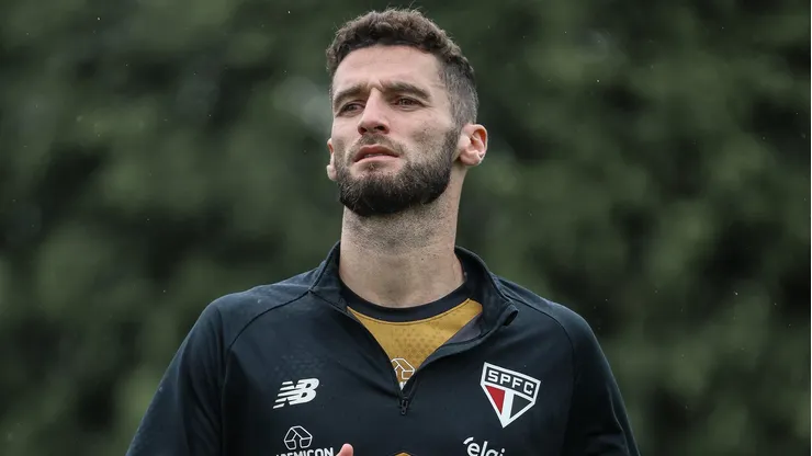 Domingos Duarte em treino do São Paulo - Foto: Erico Leonan / São Paulo FC