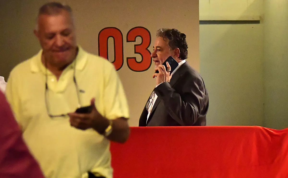Julio Casares é expulso do São Paulo por decisão do Conselho Deliberativo