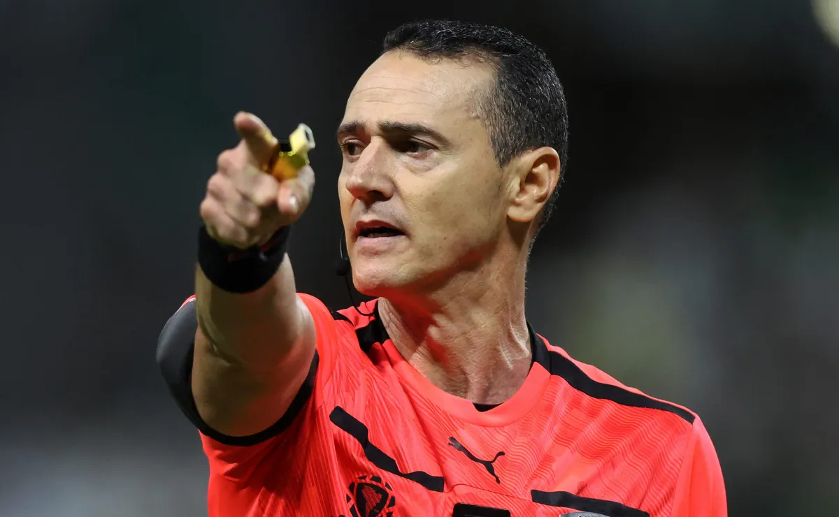 Conmebol escala árbitro da ‘noite mágica’ para comandar Palmeiras na altitude contra LDU pela Libertadores