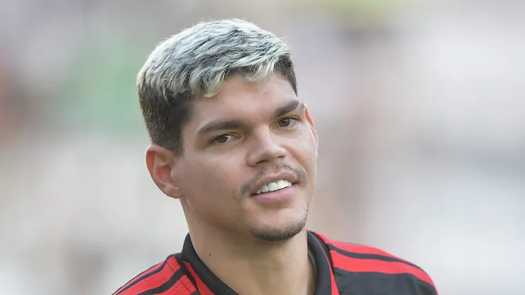 - Ayrton Lucas jogador do Flamengo durante partida contra o Botafogo