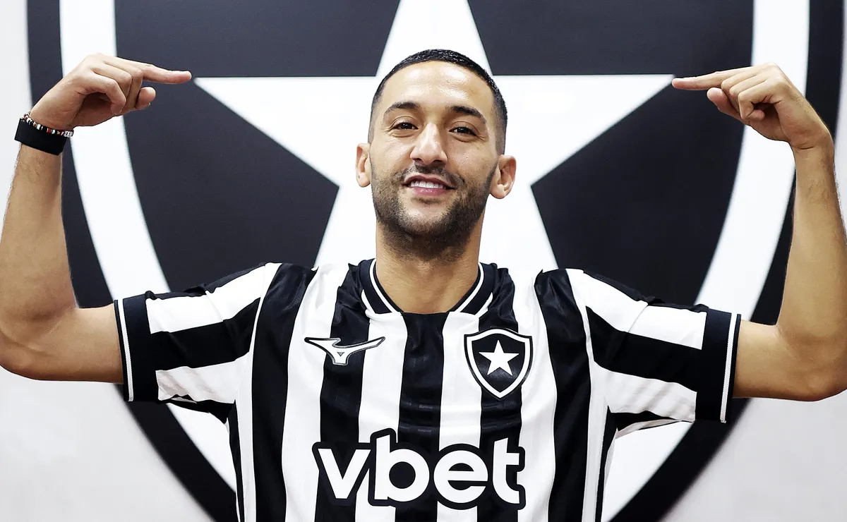 Botafogo convoca torcida para apresentação de Ziyech neste sábado (12)