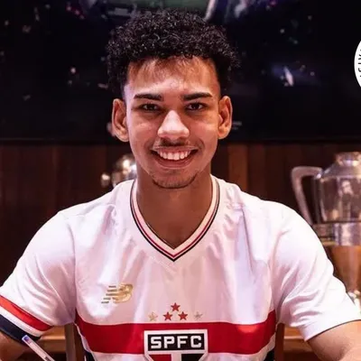 Quem é a nova joia que 'pulou muro' para jogar no Palmeiras