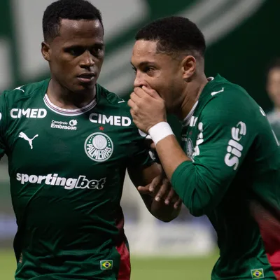 Velhos problemas ficam evidentes mesmo com triunfo do Palmeiras