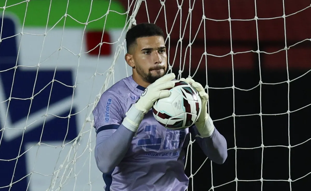 Léo Aragão segue bem nas estastísticas na Série B, mesmo tendo voltado ao Cruzeiro