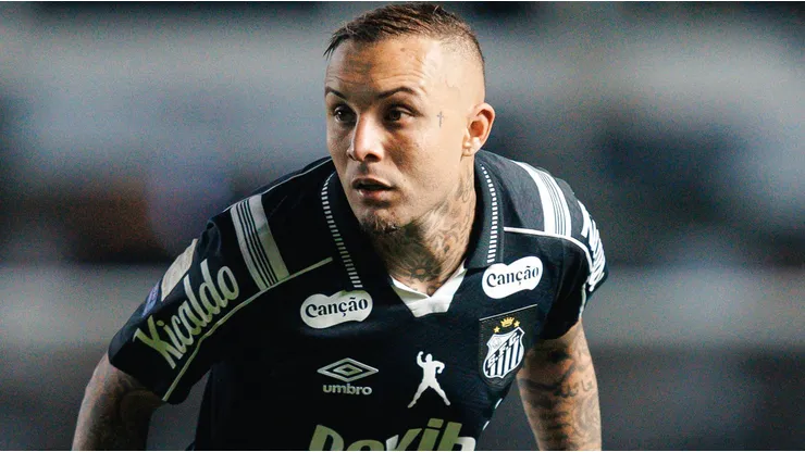 Cebolinha assinou com o Santos até dezembro - Foto: Raul Baretta/Santos FC.