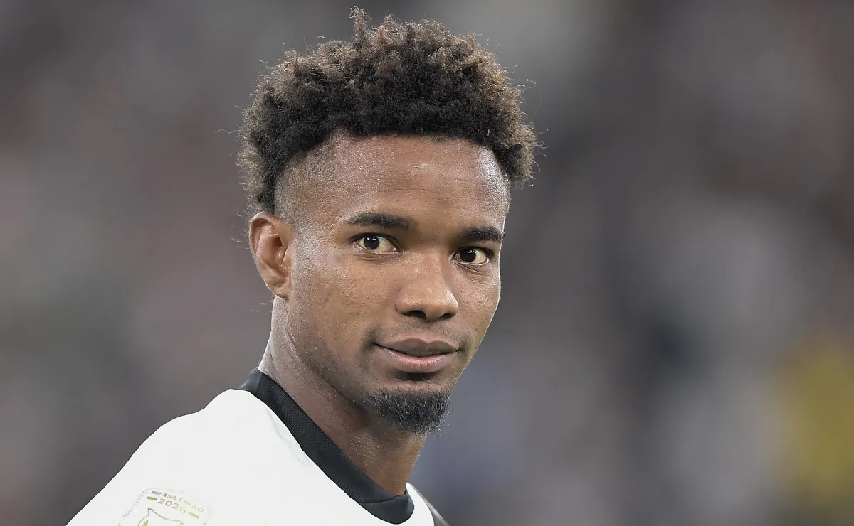 Thiago Mendes destaca reação do Vasco na virada sobre o Grêmio: “Não desistimos”