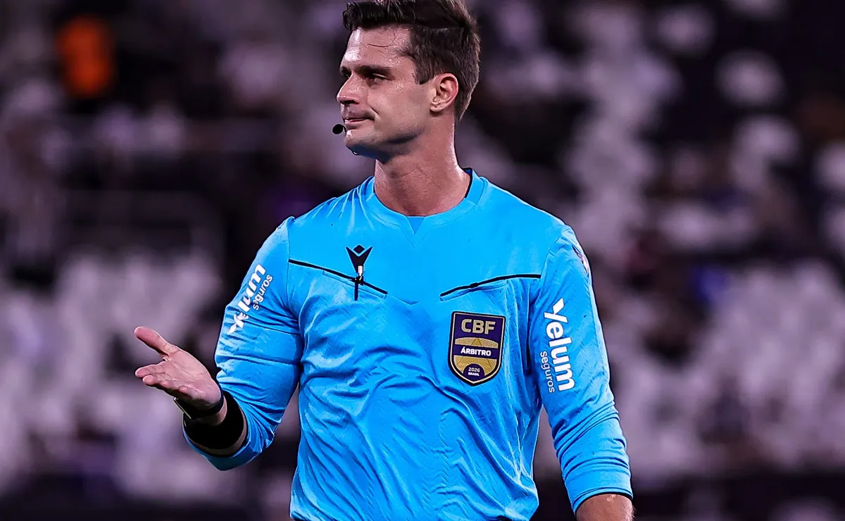 Árbitro Fernando Antonio Mendes relata em súmula confusão entre Wallace Yan e assessor do Botafogo