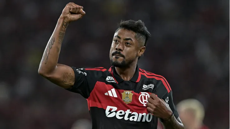 Bruno Henrique jogador do Flamengo comemora seu gol durante partida contra o Vitoria no estadio Maracana pelo campeonato Brasileiro A 2026.
