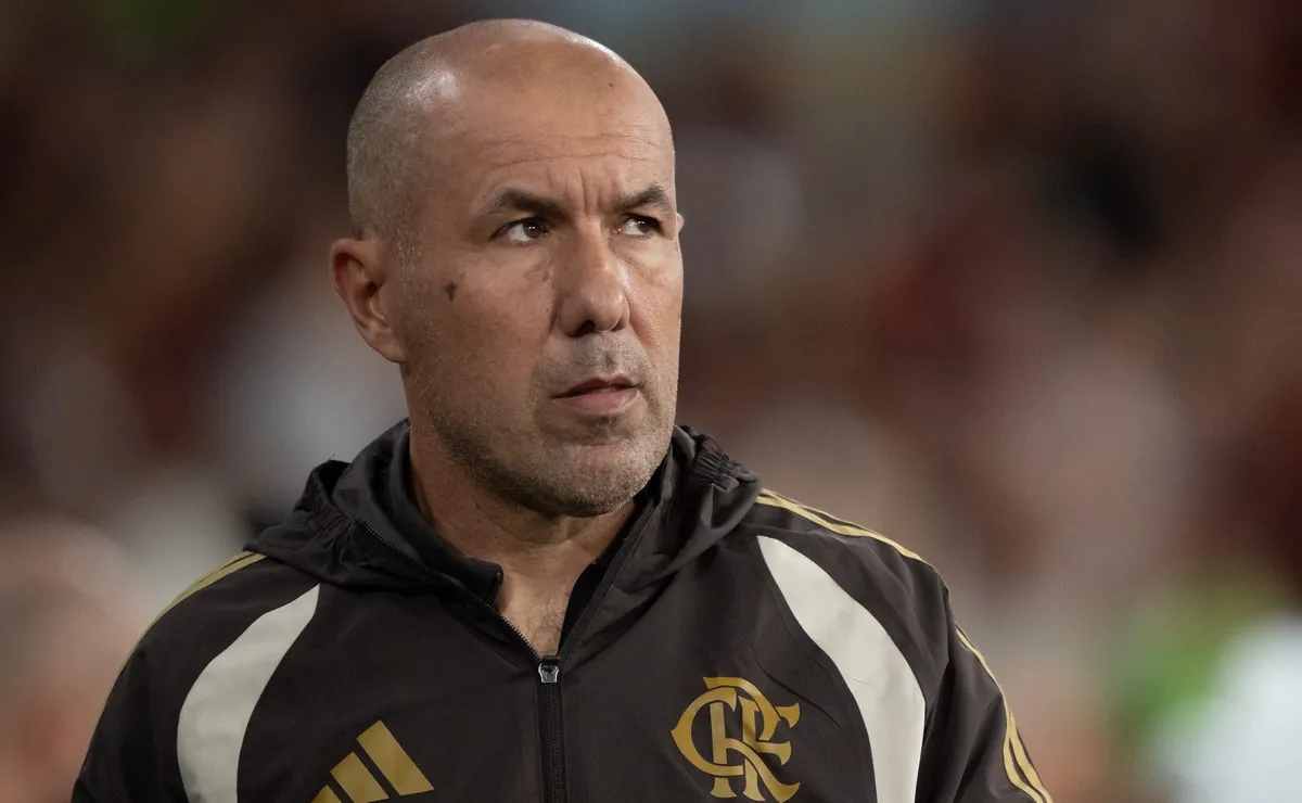 Leonardo Jardim expõe erro em gol sofrido na vitória do Flamengo pelo Brasileirão