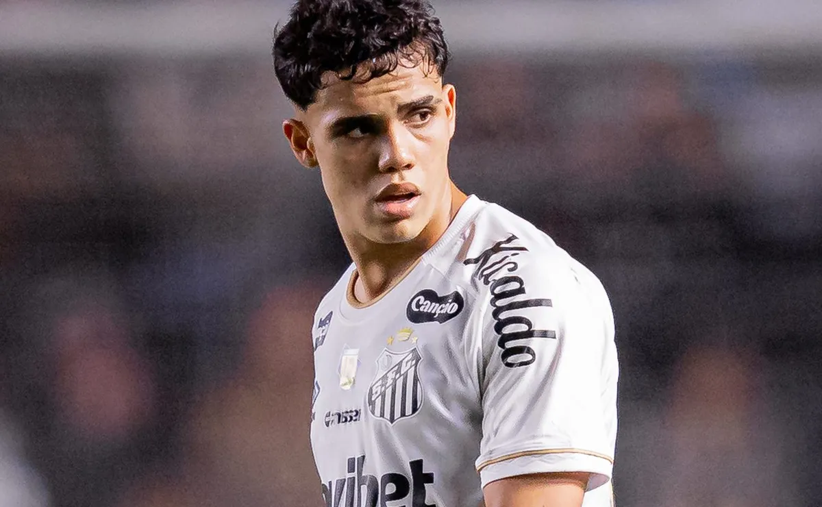 Análise: Gustavinho aproveita sequência com Cuca e passa a ter papel de destaque no Santos