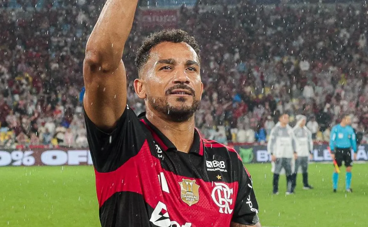 Danilo garante permanência no Flamengo e expõe acordo fechado: “Assinar essa semana”