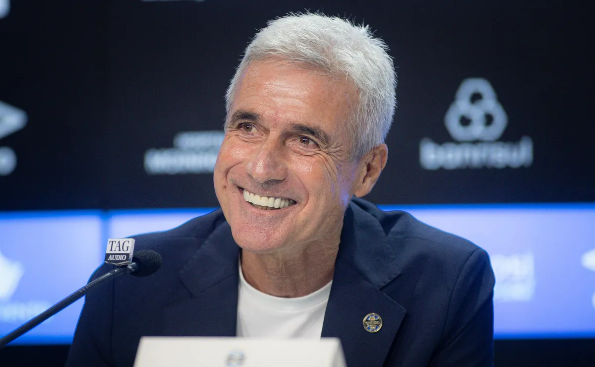 Luís Castro é o 16º técnico demitido no Brasileirão 2026; Grêmio terá quatro no comando