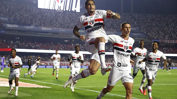 Luciano comemorando no Morumbis - Foto: Rubens Chiri / São Paulo FC