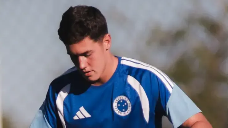 Andrej Nikolic, meio-campista sérvio ex-Cruzeiro