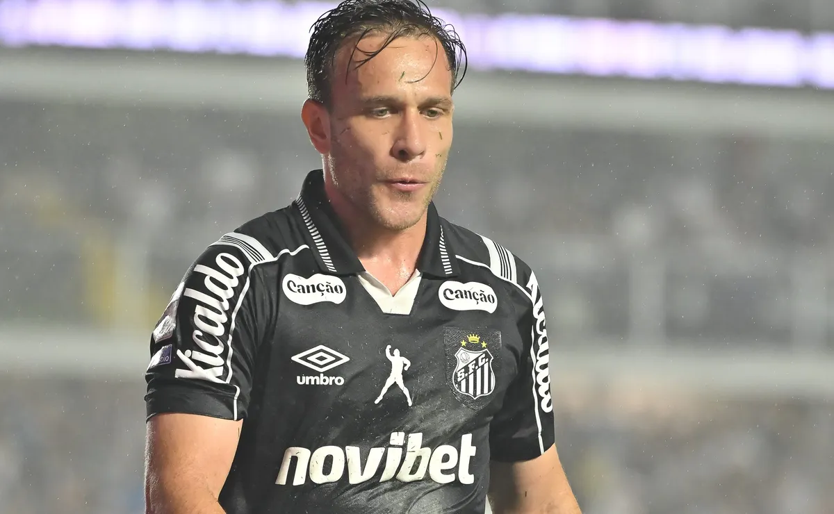 Opinião: Arthur mostra serviço no Santos, mas ainda há motivos para mantê-lo como reserva