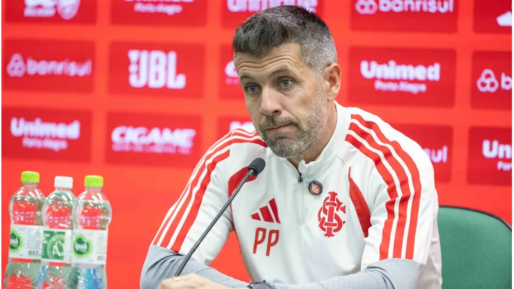 Paulo Pezzolano está com o futuro em aberto no Inter. Liamara Polli/AGIF.