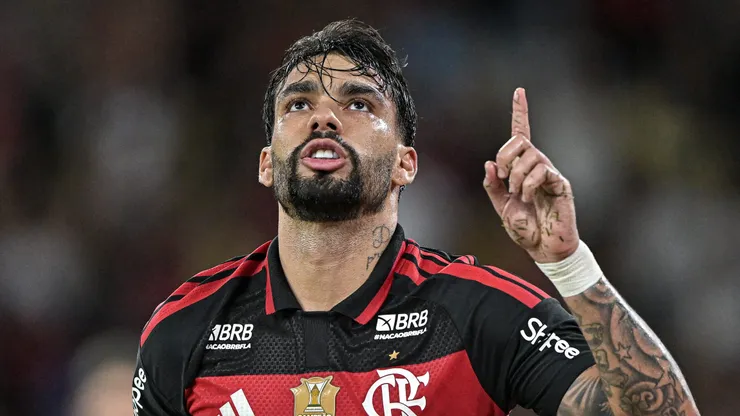 - Paquetá jogador do Flamengo comemora seu gol durante partida contra o Mirassol