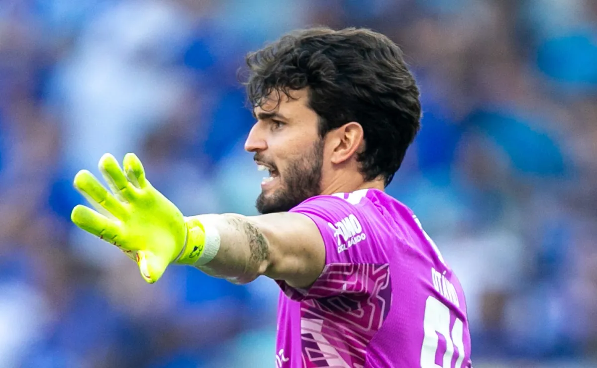 Análise: Otávio se destaca e evita que momento ruim da defesa do Cruzeiro seja mais exposto