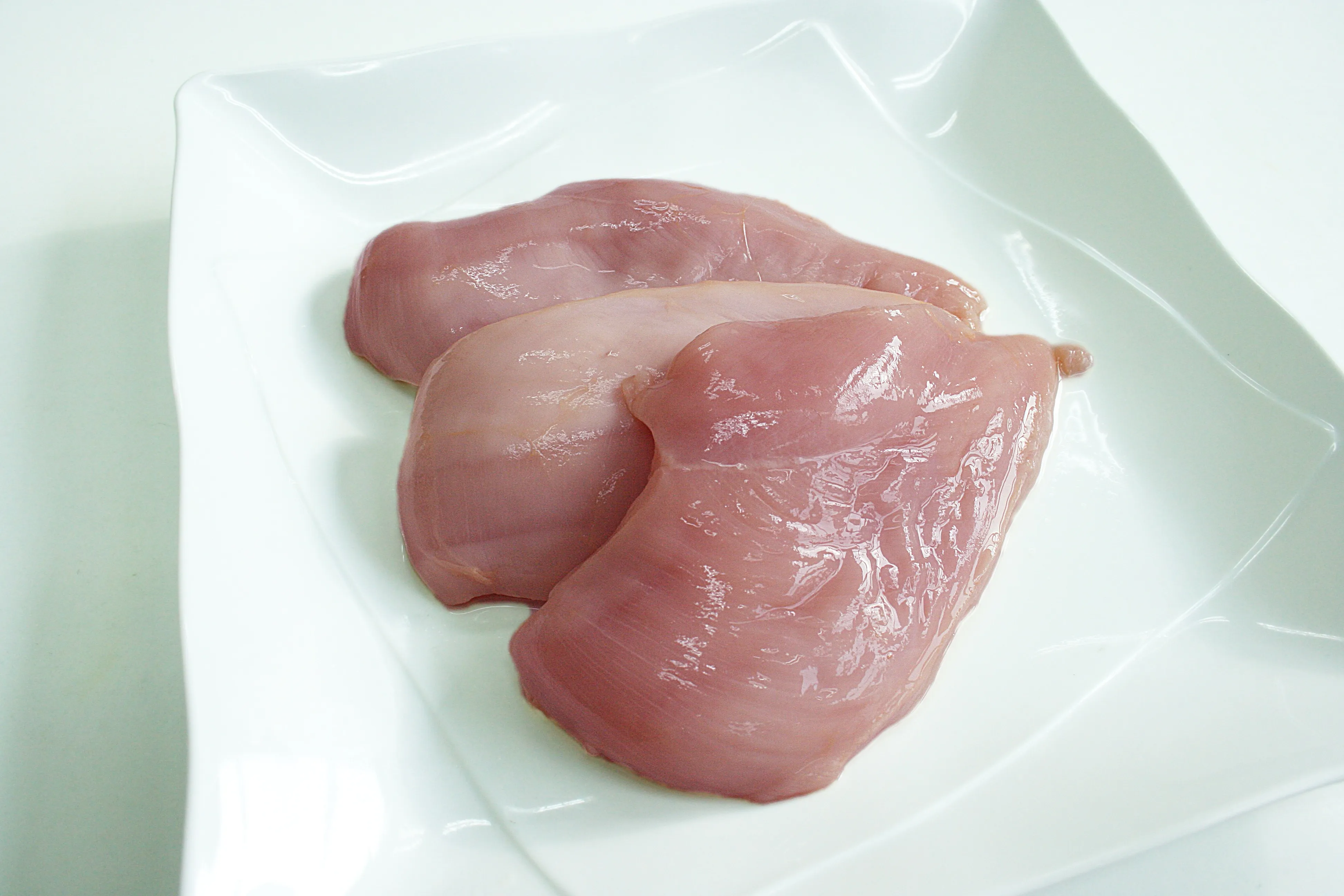 Frango. Foto: Pixabay/kakyusei