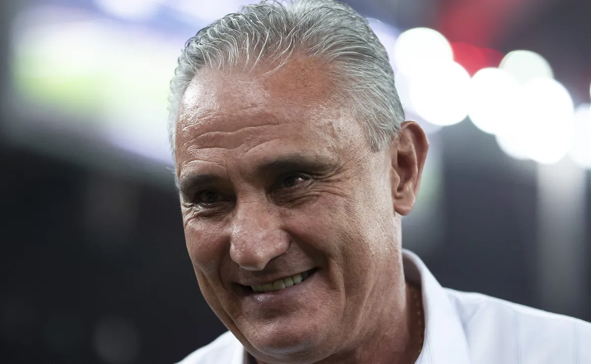 Botafogo confirma Tite como novo técnico e treinador assina até o fim de 2028