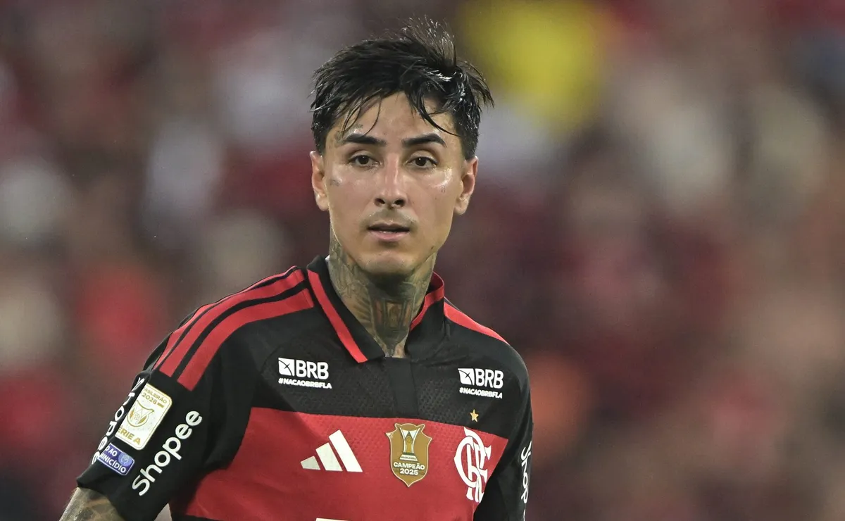Erick Pulgar se posiciona sobre polêmica em ausência na convocação do Chile