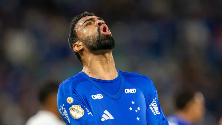 Fabrício Bruno, zagueiro do Cruzeiro - Foto: Fernando Moreno/AGIF