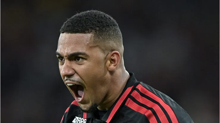 - Samuel Lino jogador do Flamengo comemora gol