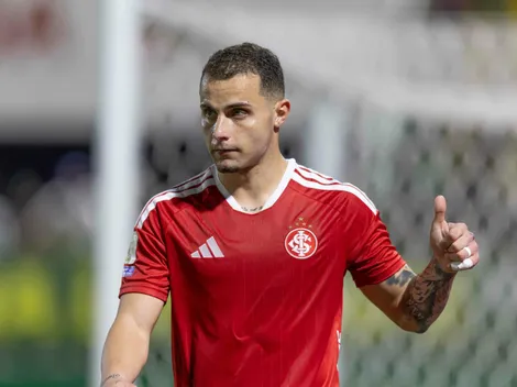 Bruno Gomes treina e será titular contra o São Paulo