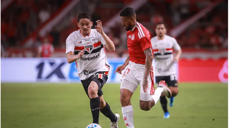 Inter precisa vencer o São Paulo. Maxi Franzoi/AGIF.