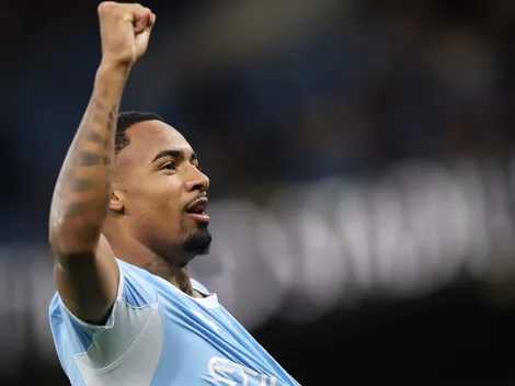 Allan 'arrebenta' com golaço e assistência em estreia pelo Manchester City