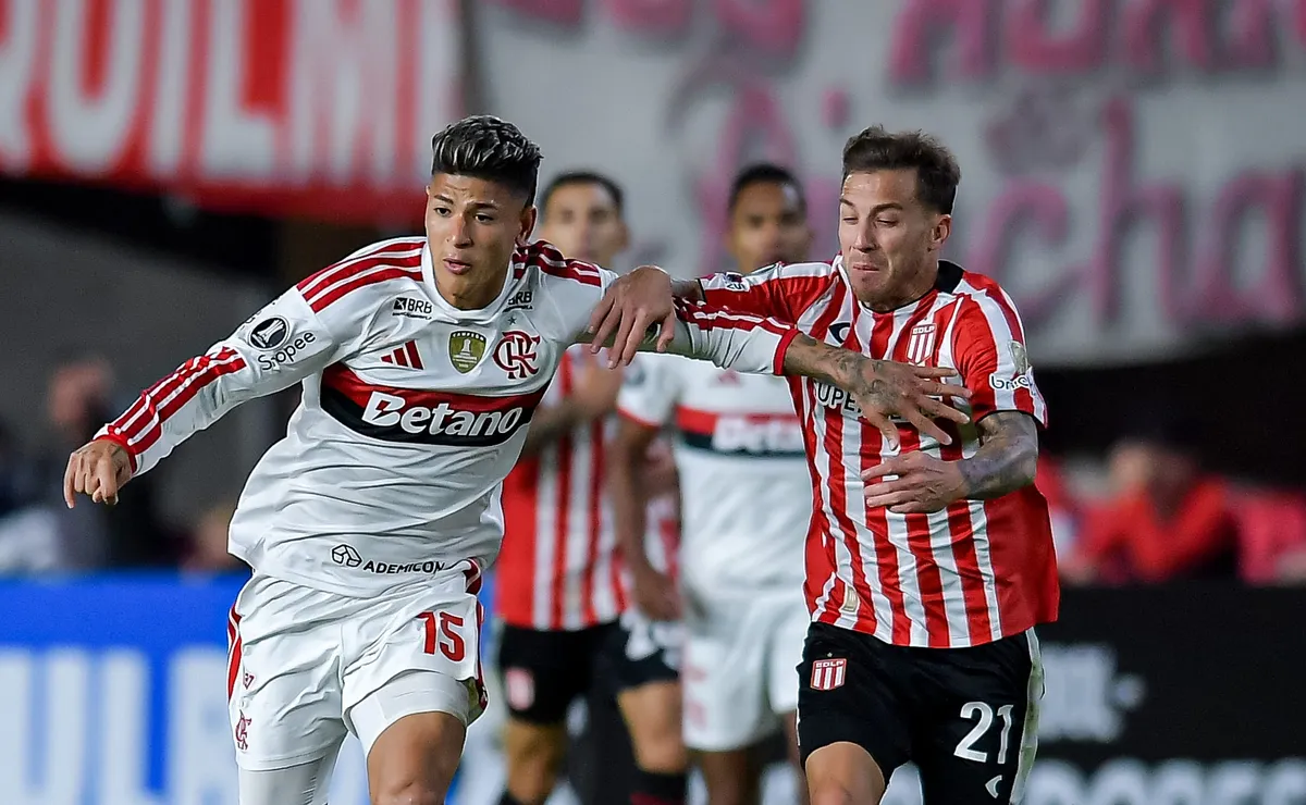 A regra implacável da Conmebol que pode tirar o Estudiantes do seu “caldeirão” contra o Flamengo