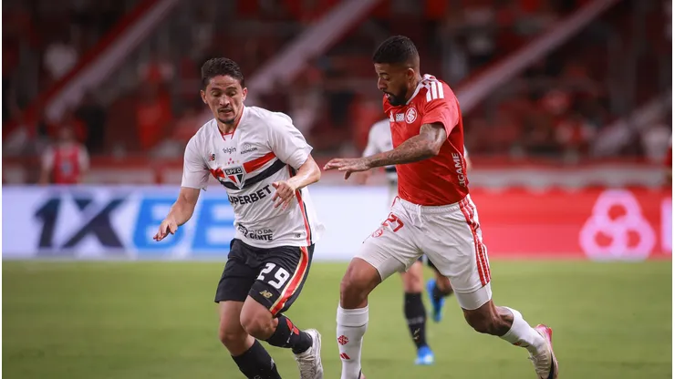 Inter enfrenta um São Paulo desgastado. Maxi Franzoi/AGIF.